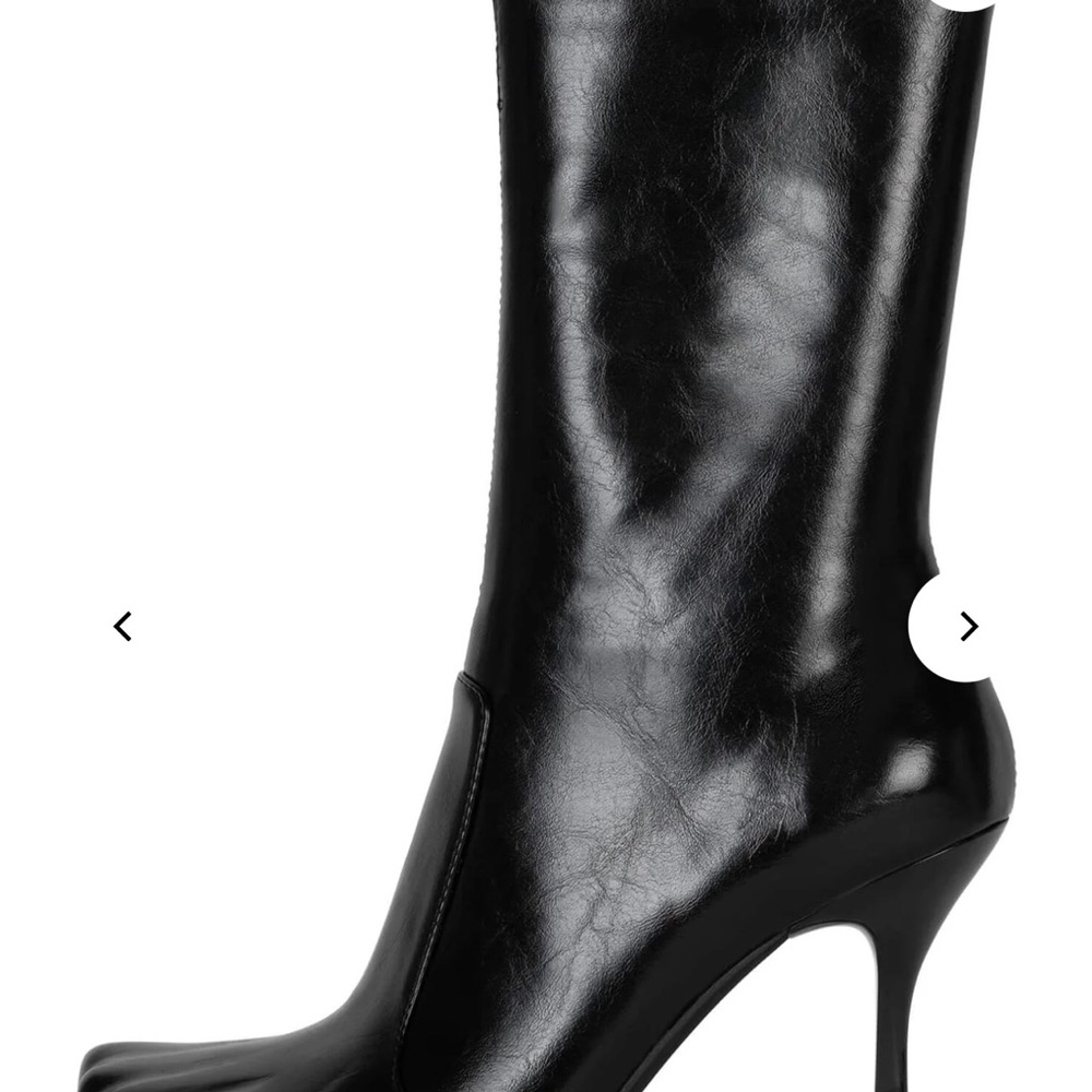 Elegant Black Women's Boots